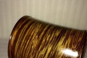探秘黑金木的神秘之处（一种珍贵的木材品种及其应用价值）