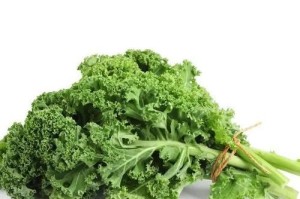 韭菜生吃真的安全吗？（探究韭菜生食的利弊，解开韭菜生吃的谜团）