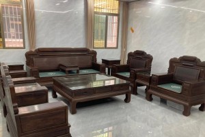 认识黑金木——一种珍贵木材（黑金木的来源、特点及用途）