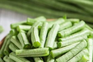 豆角的特征和品种（探秘豆角的外形、颜色、大小、口感、产地和食用方式）