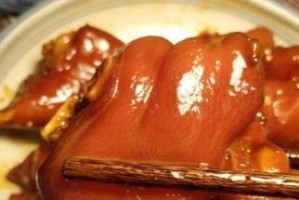 鸡骨头肥料的妙用（利用鸡骨头打造绿色肥料，充分利用废弃资源）