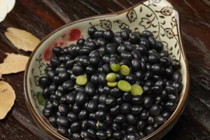 黑豆可生食吗？（探究黑豆的营养成分和食用方法。）